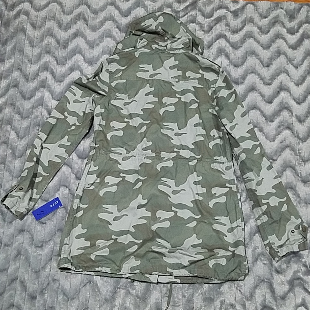 Apt 9 Green Camo S Lightweight Jacket With Hood - image 4